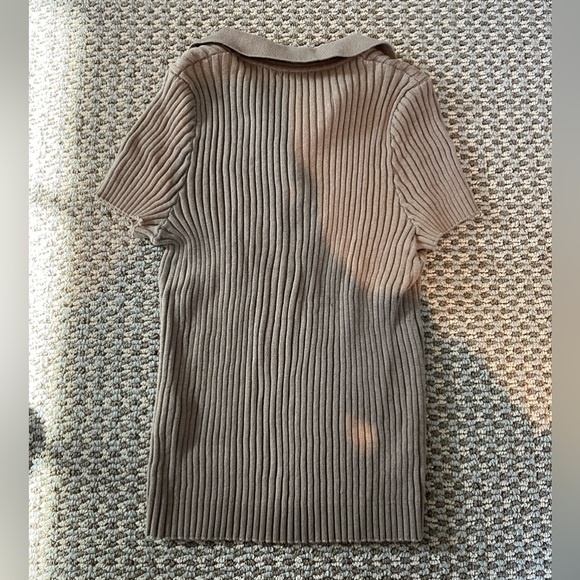 Brandy Melville Knit Top - Picture 2 of 3